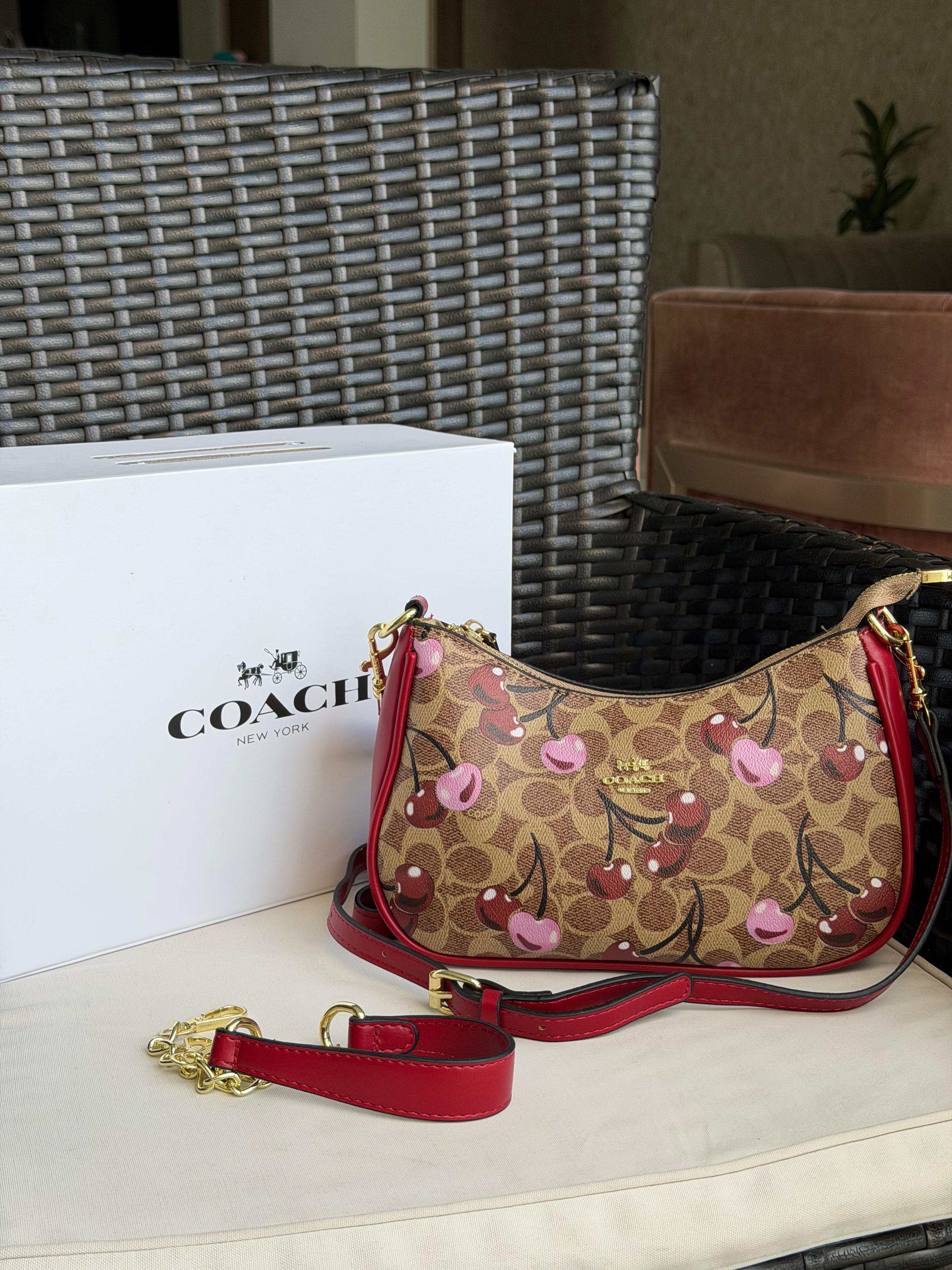 Nolita Coach